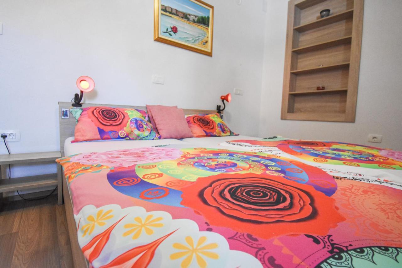 Apartmaji Sobe Zvezda Pobegi Exterior foto